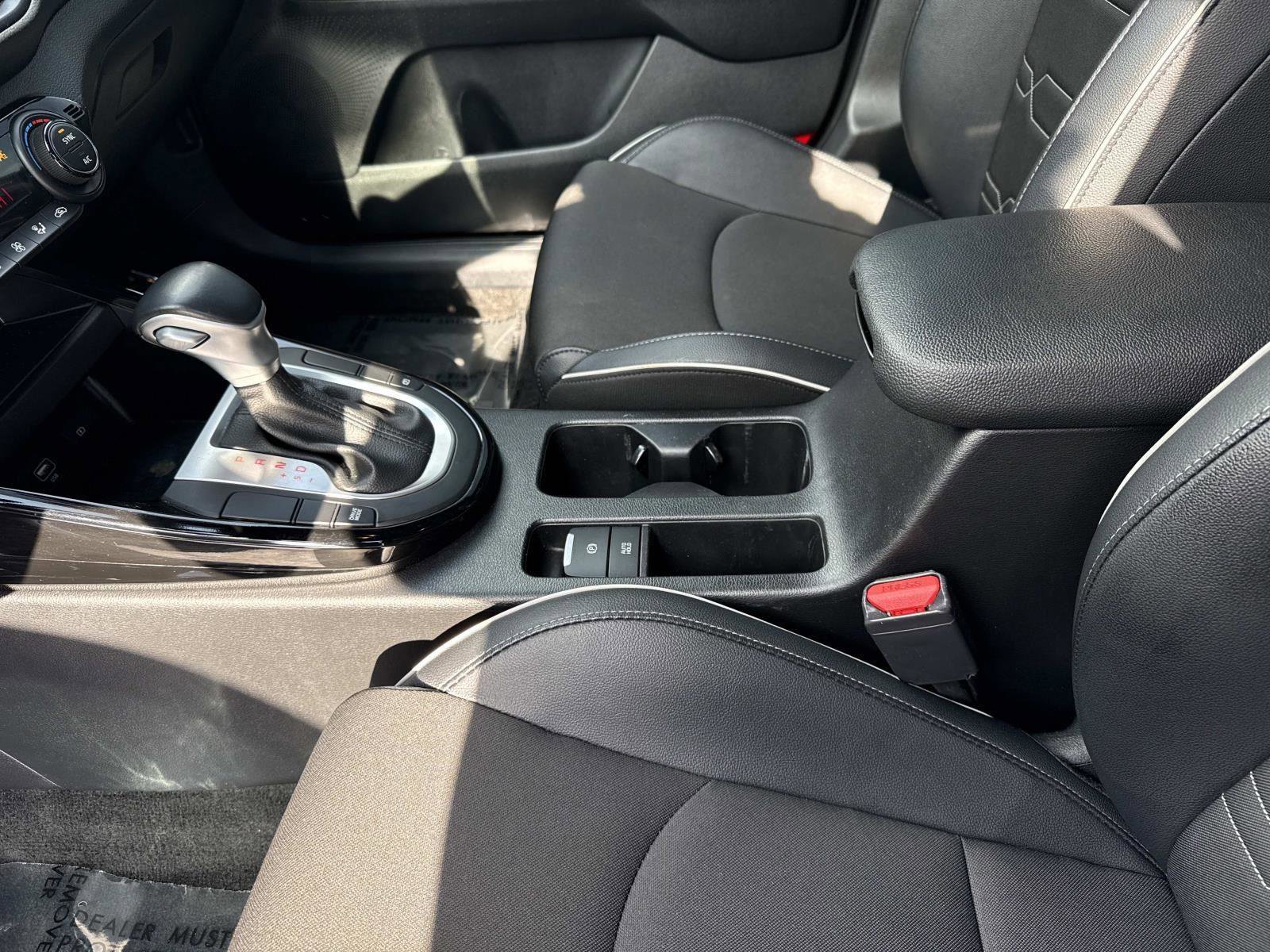 Used 2024 Kia Forte GT-Line image 14