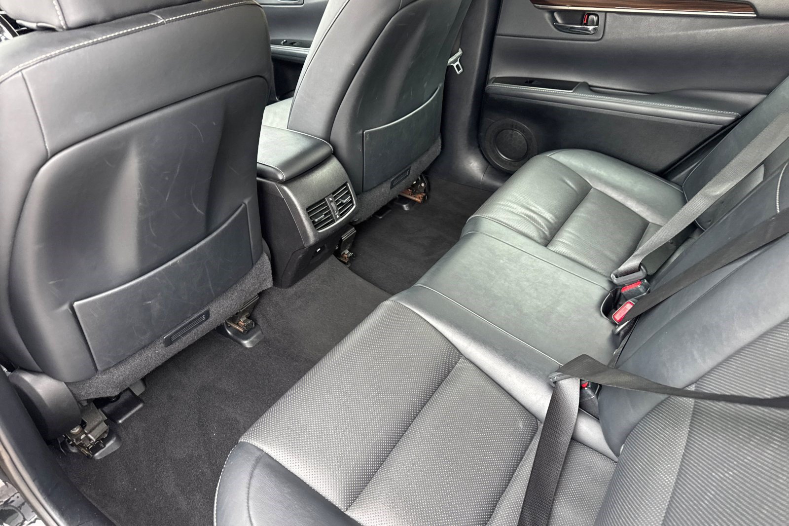 Used 2017 Lexus ES 300h w/ Navigation System Package FWD image 26