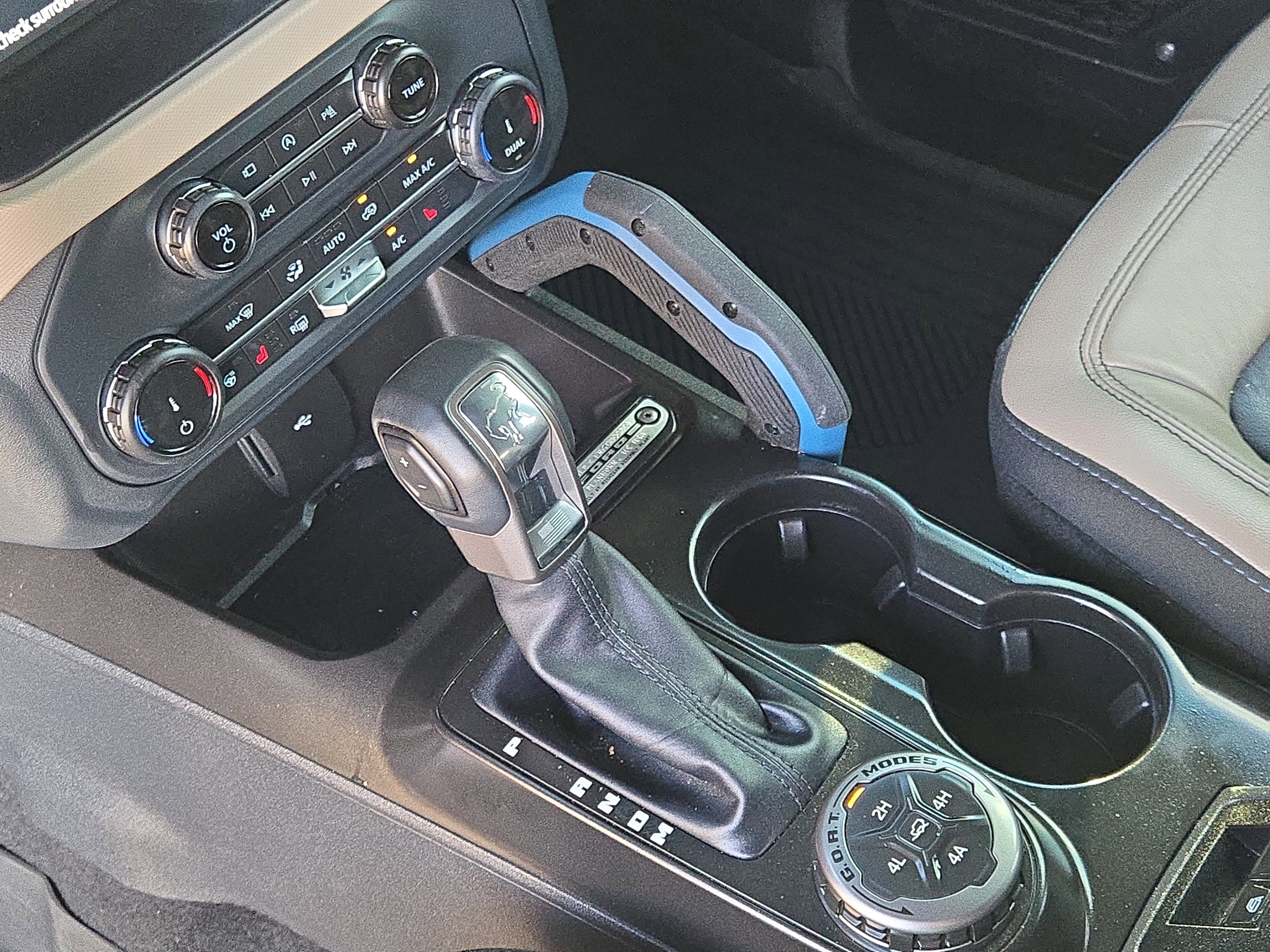 Used 2022 Ford Bronco Wildtrak image 32