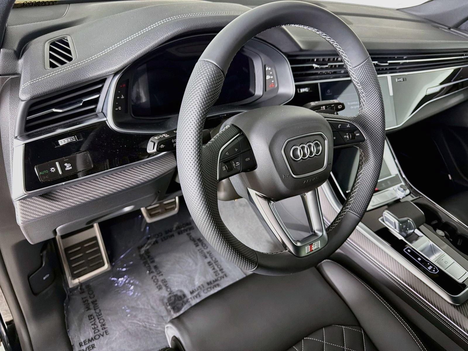 New 2026 Audi SQ8 Premium Plus AWD/4WD image 9