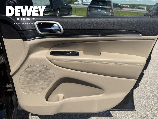Used 2020 Jeep Grand Cherokee Limited AWD/4WD image 38