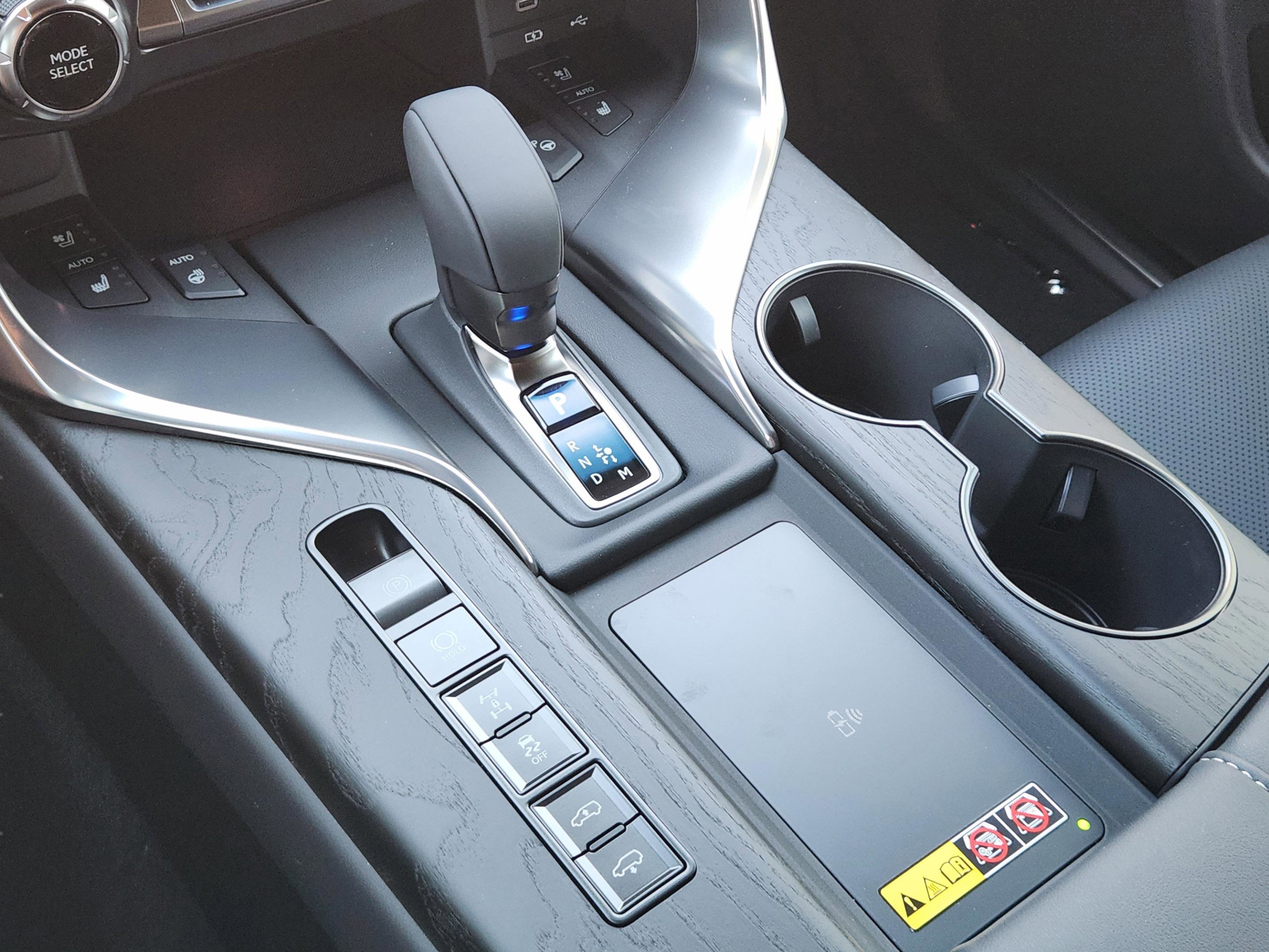 New 2026 Lexus LX 700h Luxury image 16