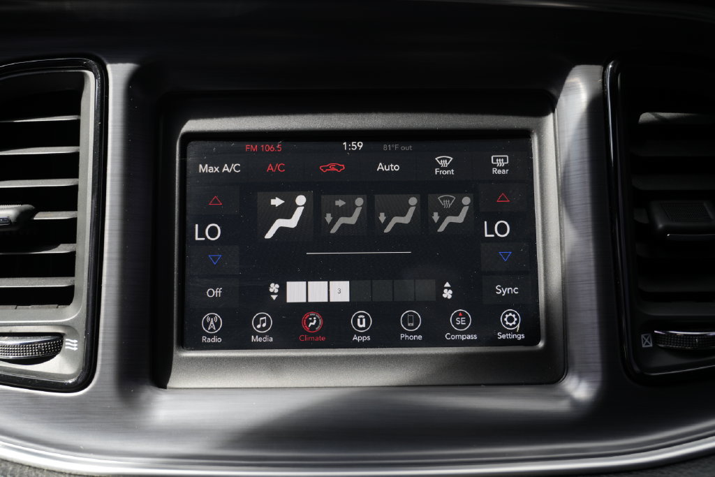 Used 2018 Dodge Challenger SXT RWD image 39