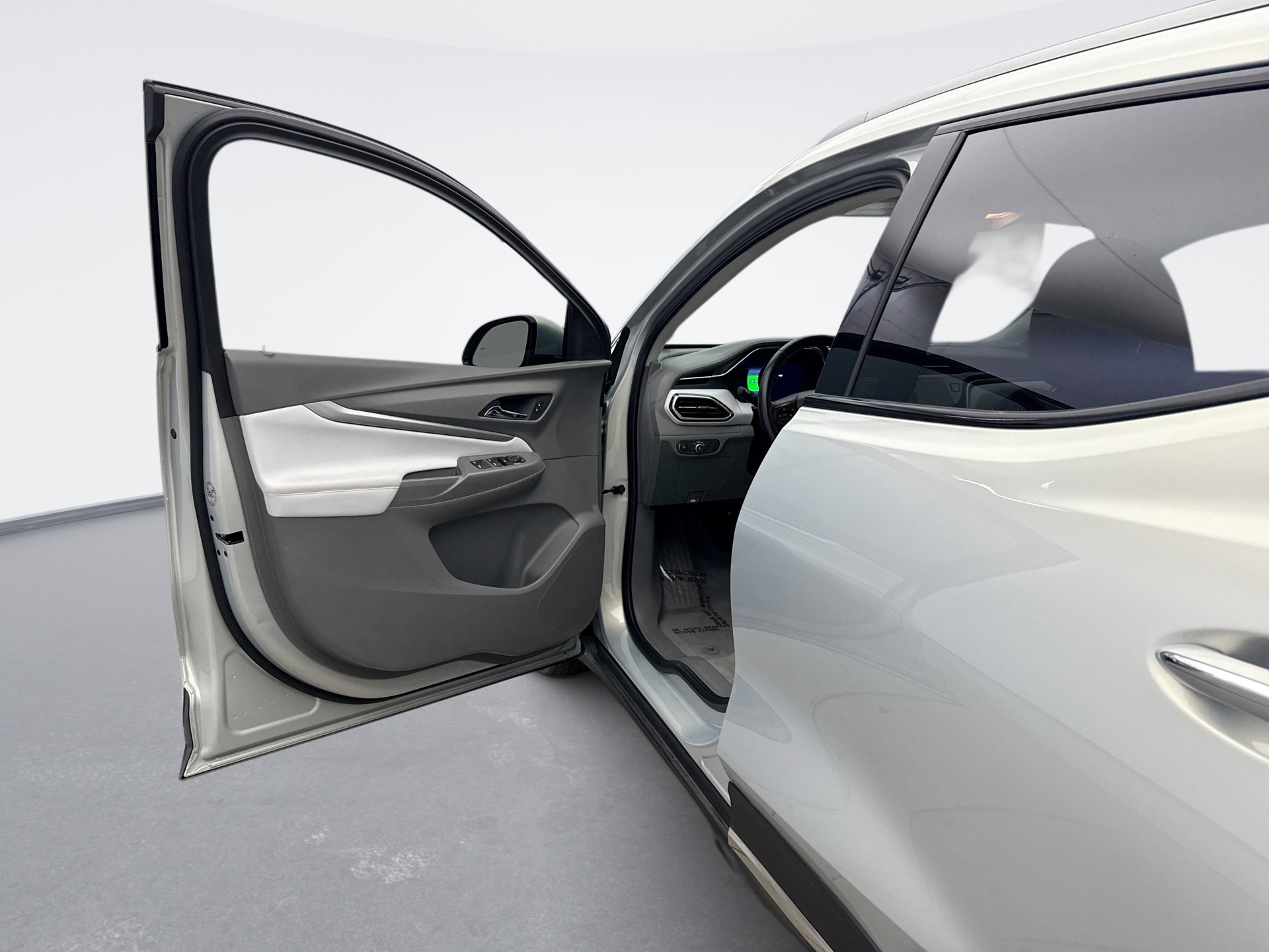 Used 2023 Chevrolet Bolt EUV Premier image 9