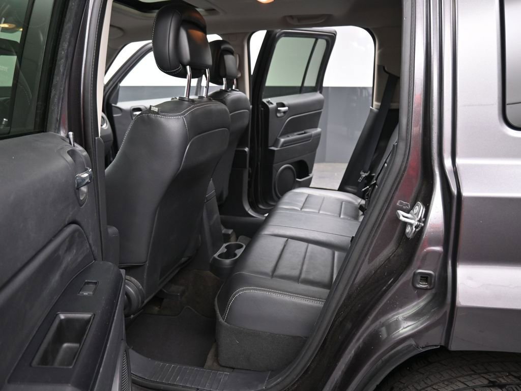 Used 2015 Jeep Patriot High Altitude image 24