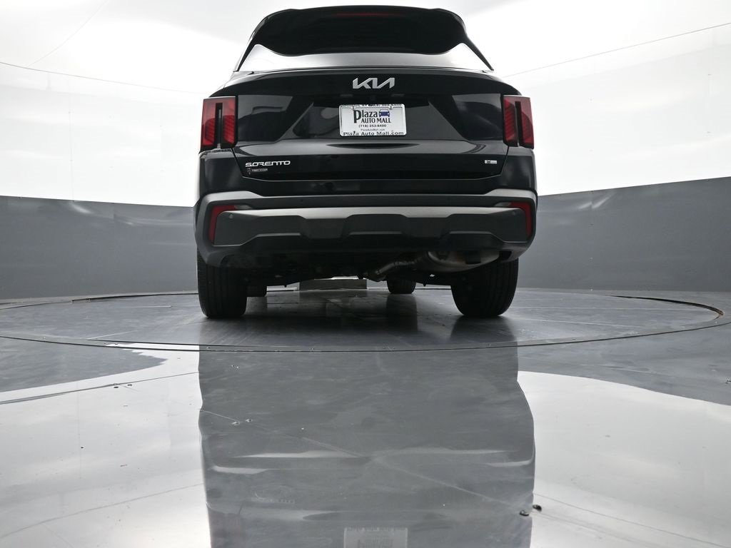 Certified 2024 Kia Sorento SX image 33