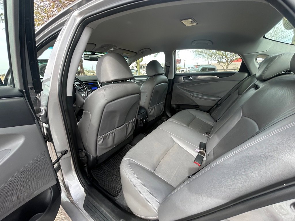 Used 2012 Hyundai Sonata Limited w/ Leather Pkg FWD image 12