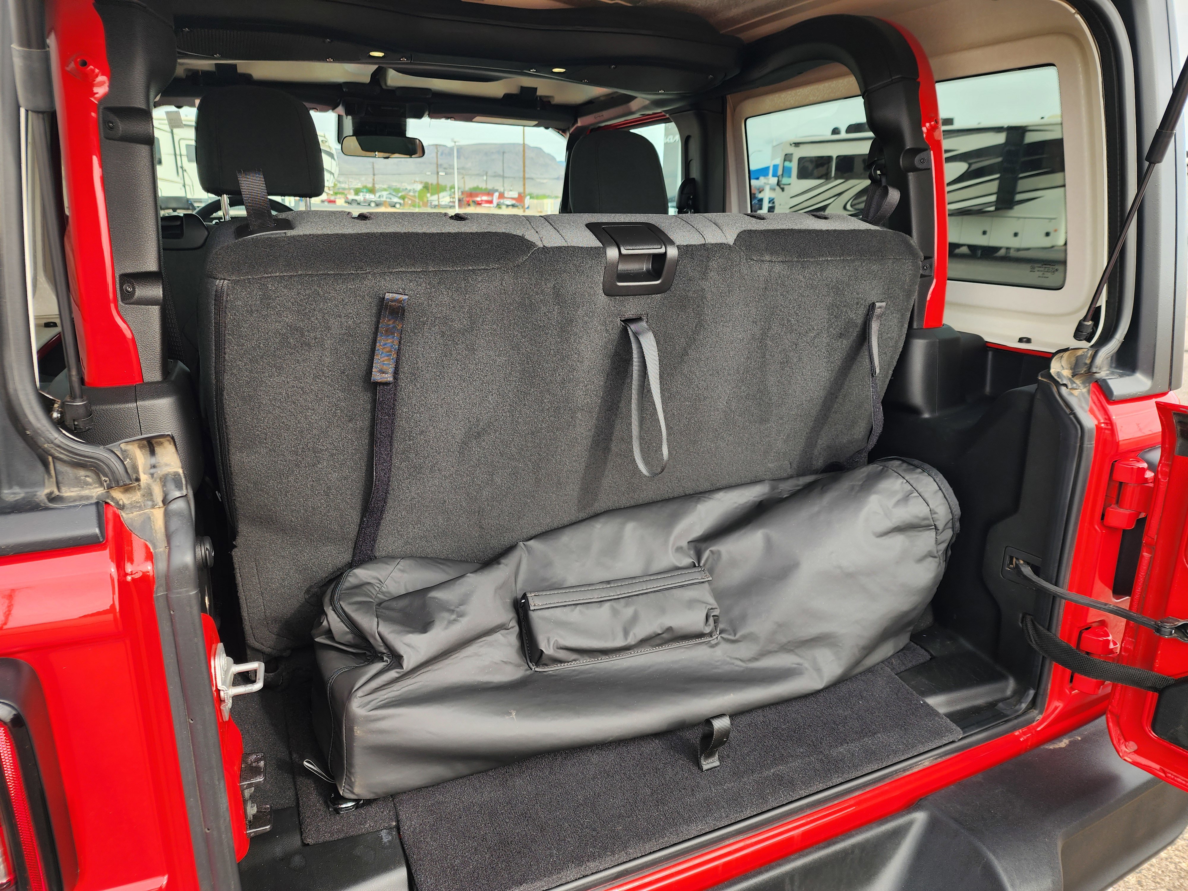 Used 2025 Jeep Wrangler Sport AWD/4WD image 14