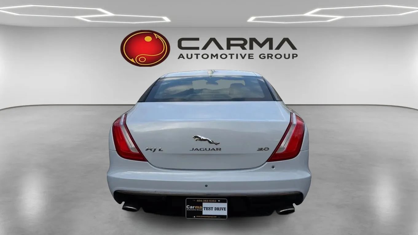 Used 2016 Jaguar XJ L Portfolio RWD image 4