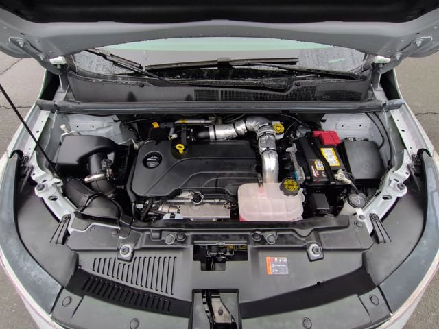 Used 2022 Chevrolet Trax LT w/ LT Convenience Package image 28