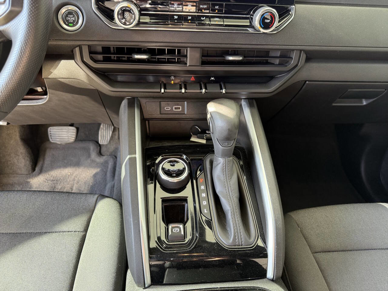 Used 2023 Chevrolet Colorado Trail Boss w/ Technology Package image 15