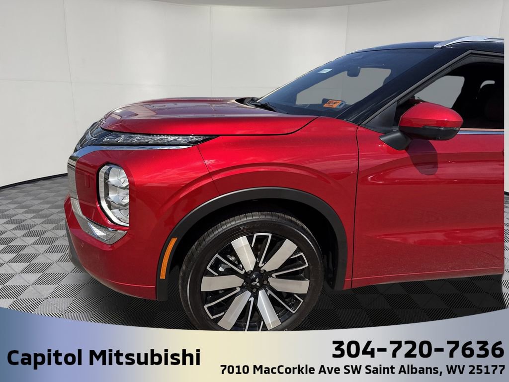 New 2025 Mitsubishi Outlander SEL image 10