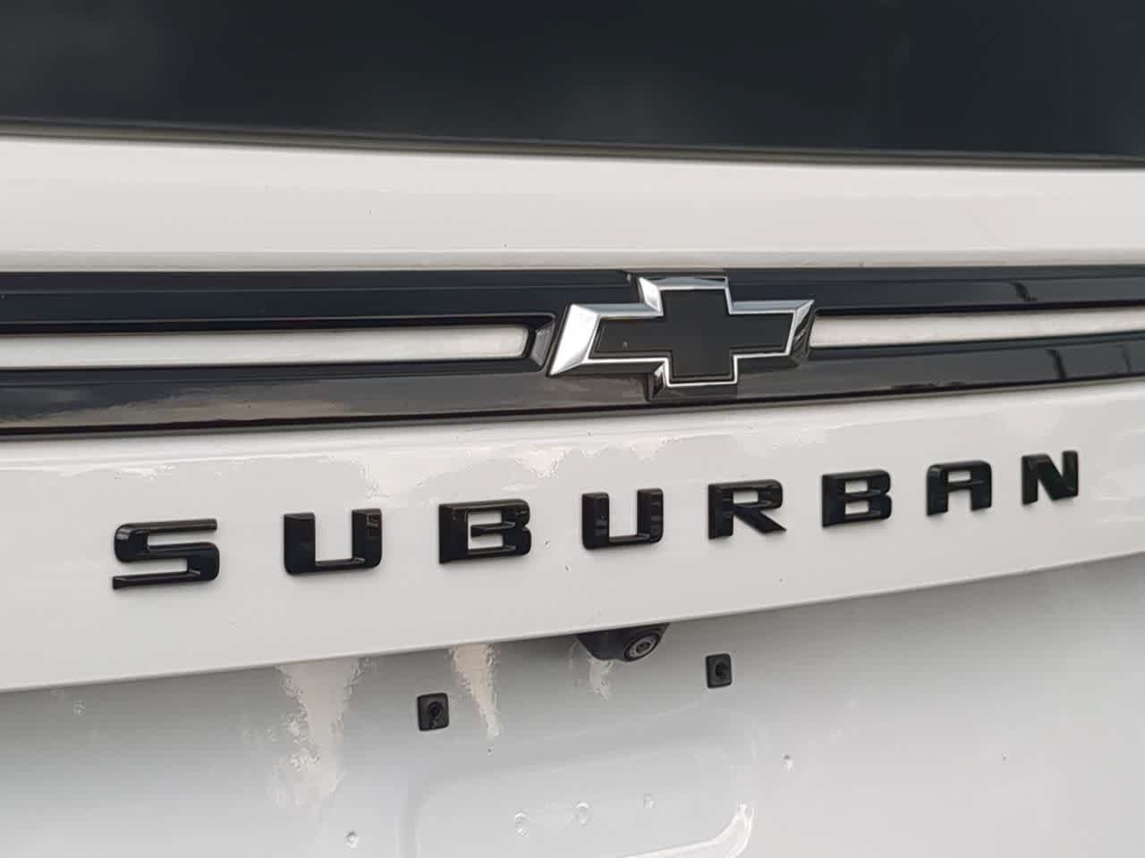 Used 2024 Chevrolet Suburban RST w/ Luxury Package AWD/4WD image 12