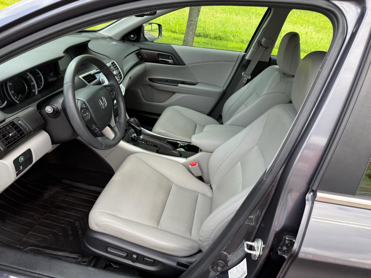 Used 2014 Honda Accord EX-L image 9