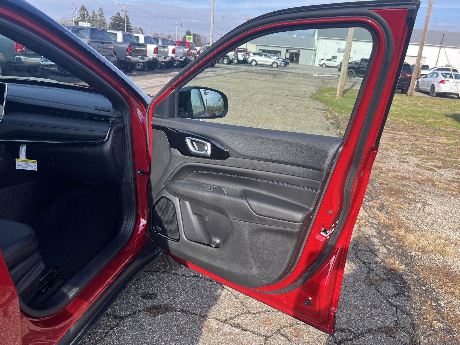 New 2026 Jeep Compass Limited w/ Sun, Sound & Navigation Group image 34