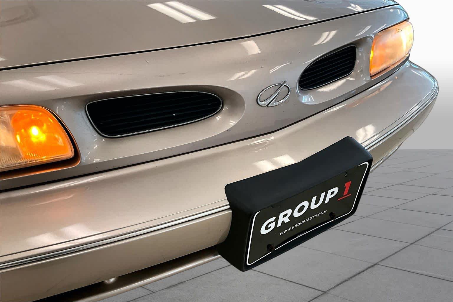 Used 1999 Oldsmobile 88 FWD image 27