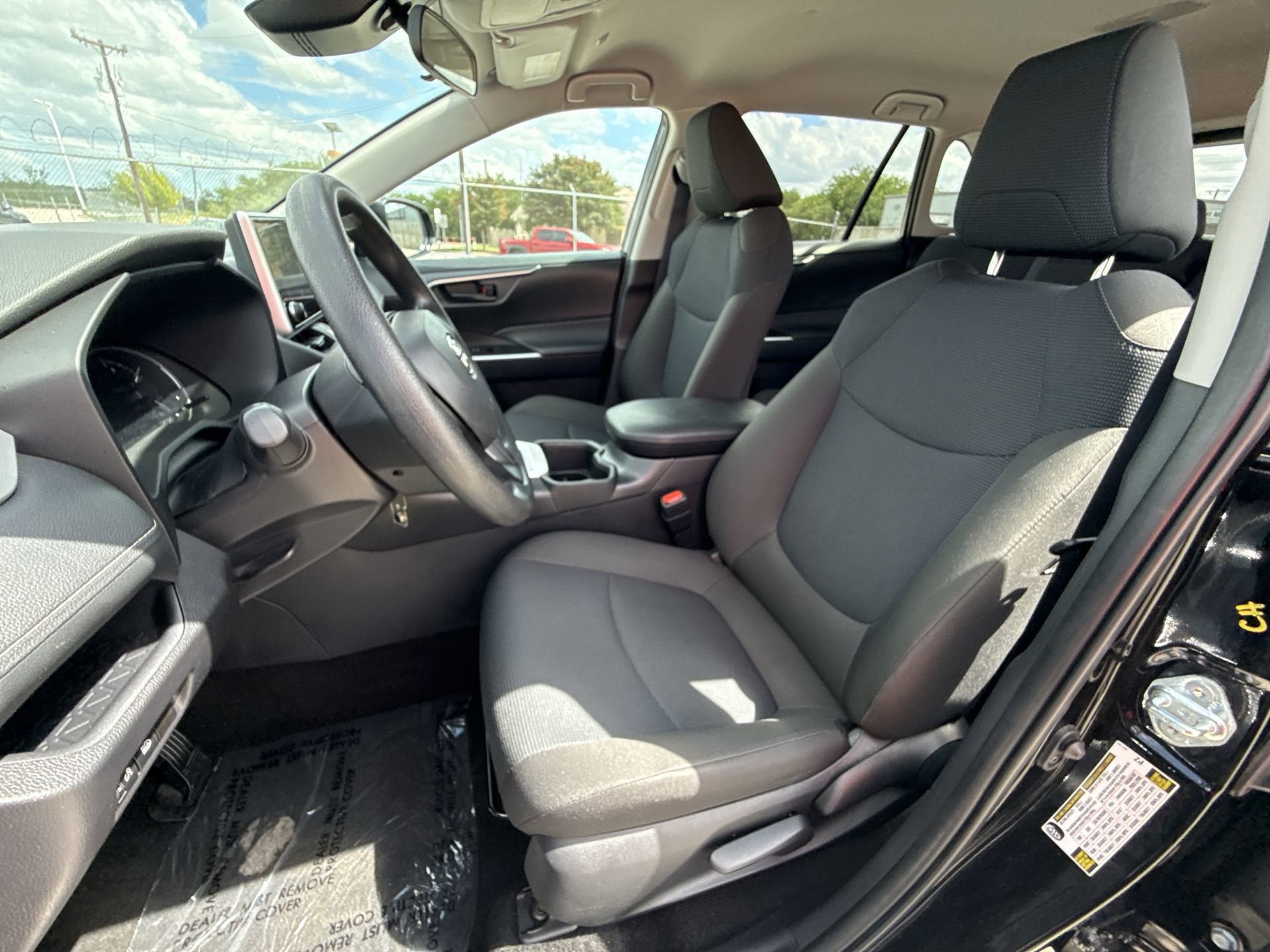 Certified 2025 Toyota RAV4 LE FWD image 13