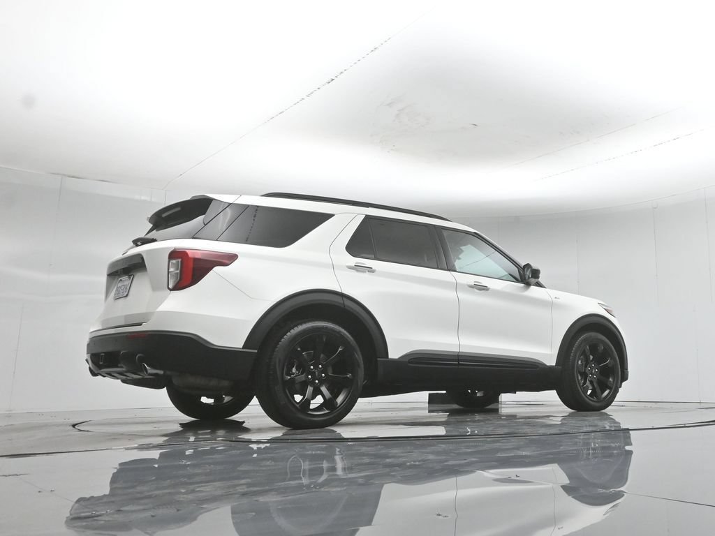 Certified 2023 Ford Explorer ST-Line w/ Class IV Trailer Tow Package RWD image 51