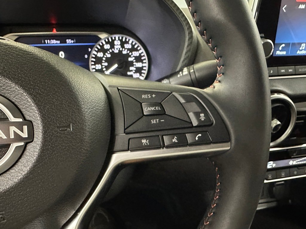 Used 2025 Nissan Sentra SR FWD image 11