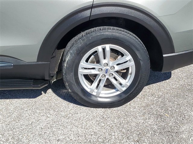 Used 2020 Ford Explorer XLT w/ Equipment Group 202A image 8