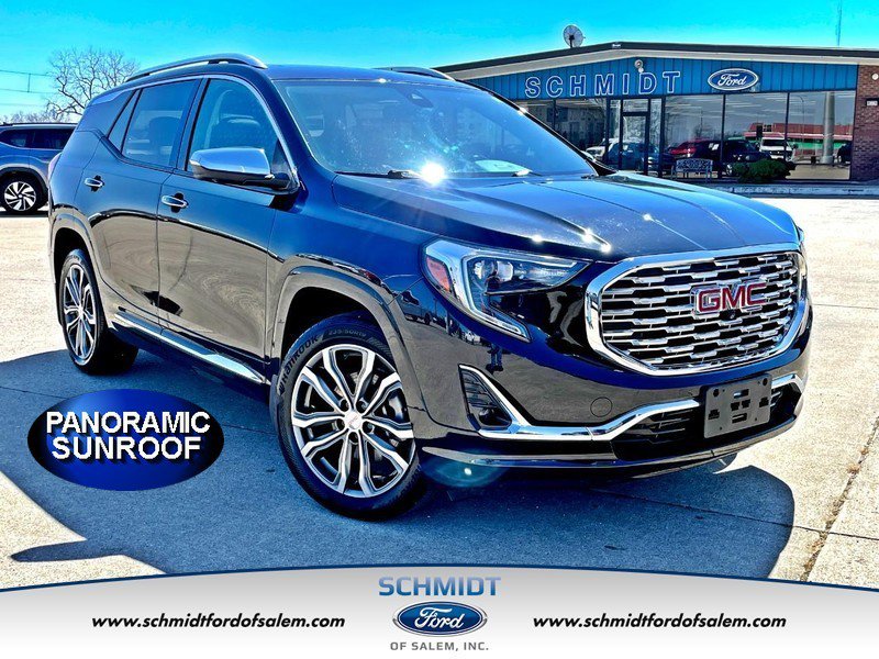 Used 2020 GMC Terrain Denali w/ Denali Premium Package FWD image 1
