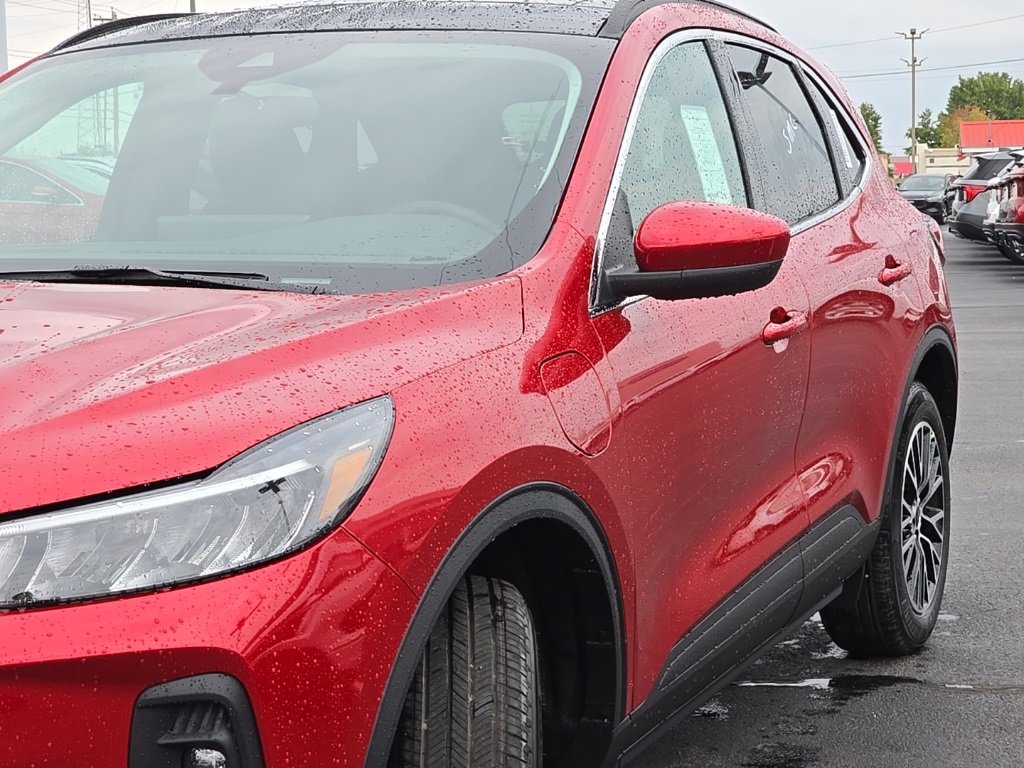 New 2026 Ford Escape SE image 65