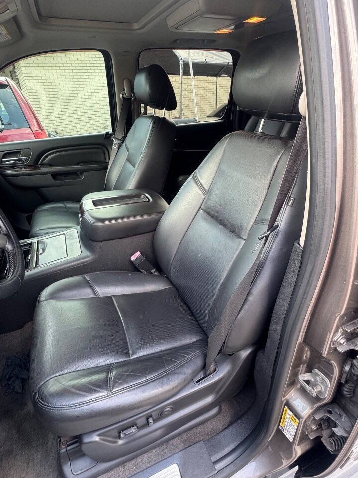 Used 2012 GMC Yukon XL Denali AWD/4WD image 10