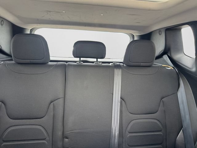Used 2021 Jeep Renegade Latitude w/ Sun & Sound Group FWD image 21