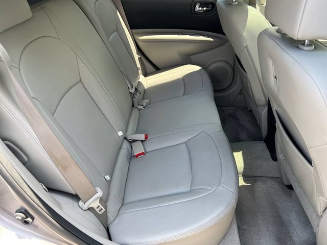 Used 2011 Nissan Rogue SV w/ SL Pkg FWD image 18