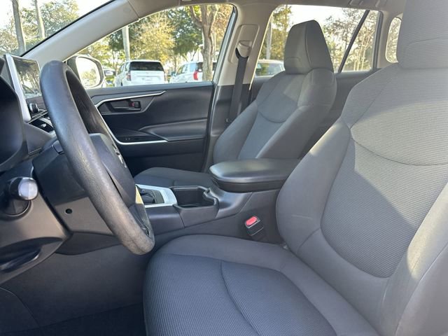 Used 2023 Toyota RAV4 LE image 23