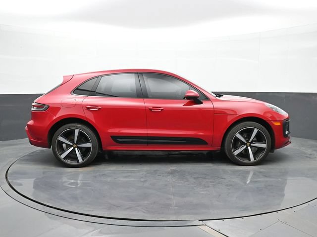 Certified 2022 Porsche Macan AWD/4WD image 26