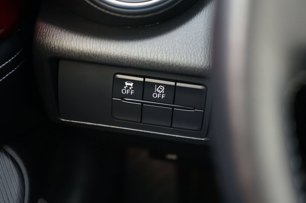 Used 2022 MAZDA MX-5 Miata RF Grand Touring RWD image 24