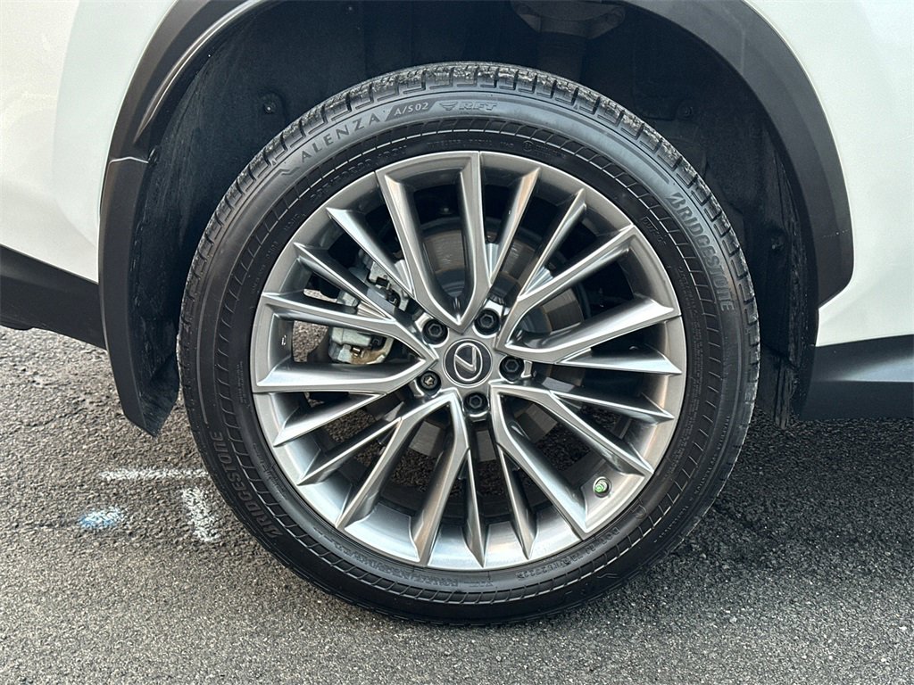 Used 2022 Lexus NX 350h AWD image 9