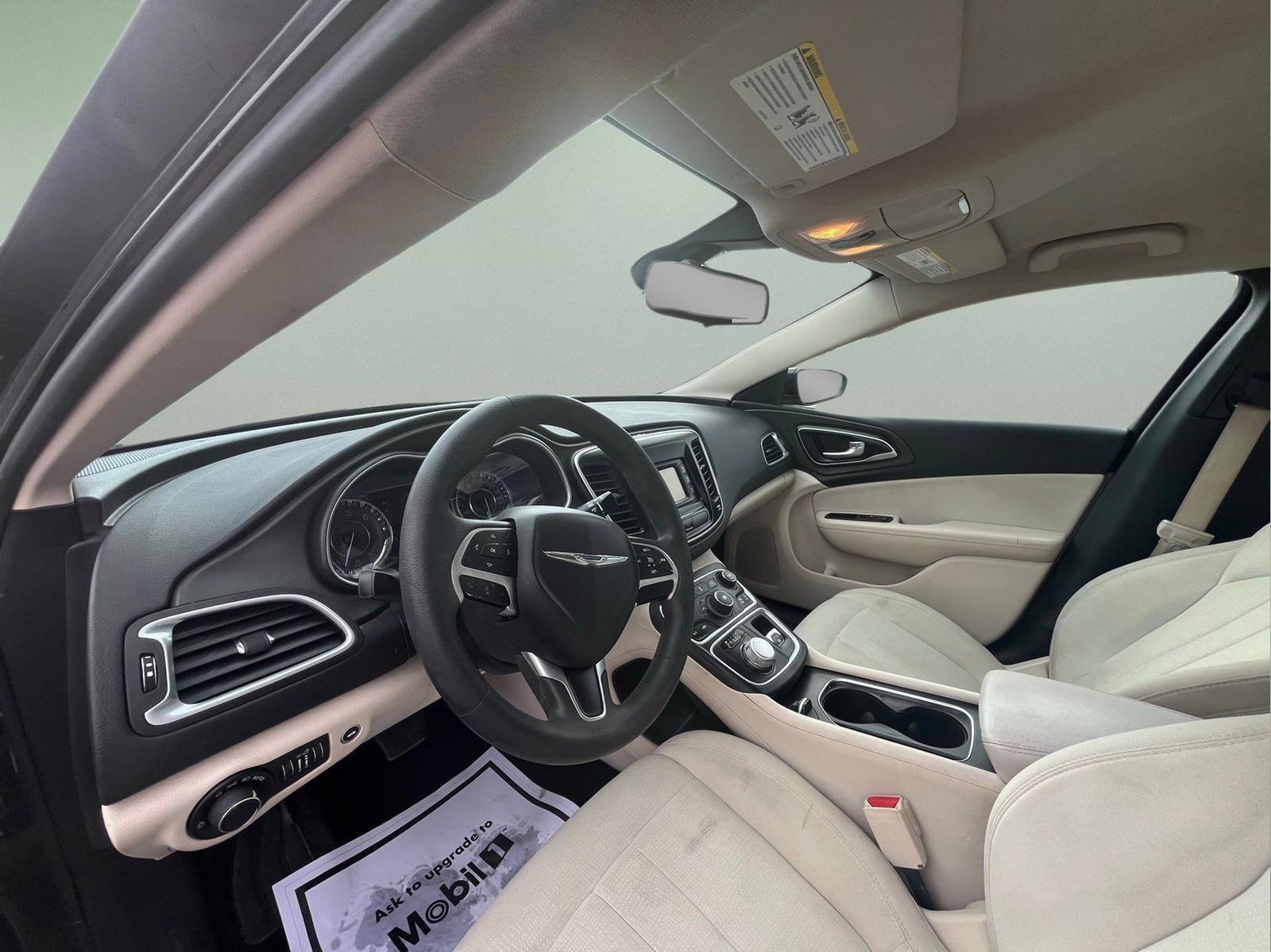 Used 2016 Chrysler 200 Limited image 12