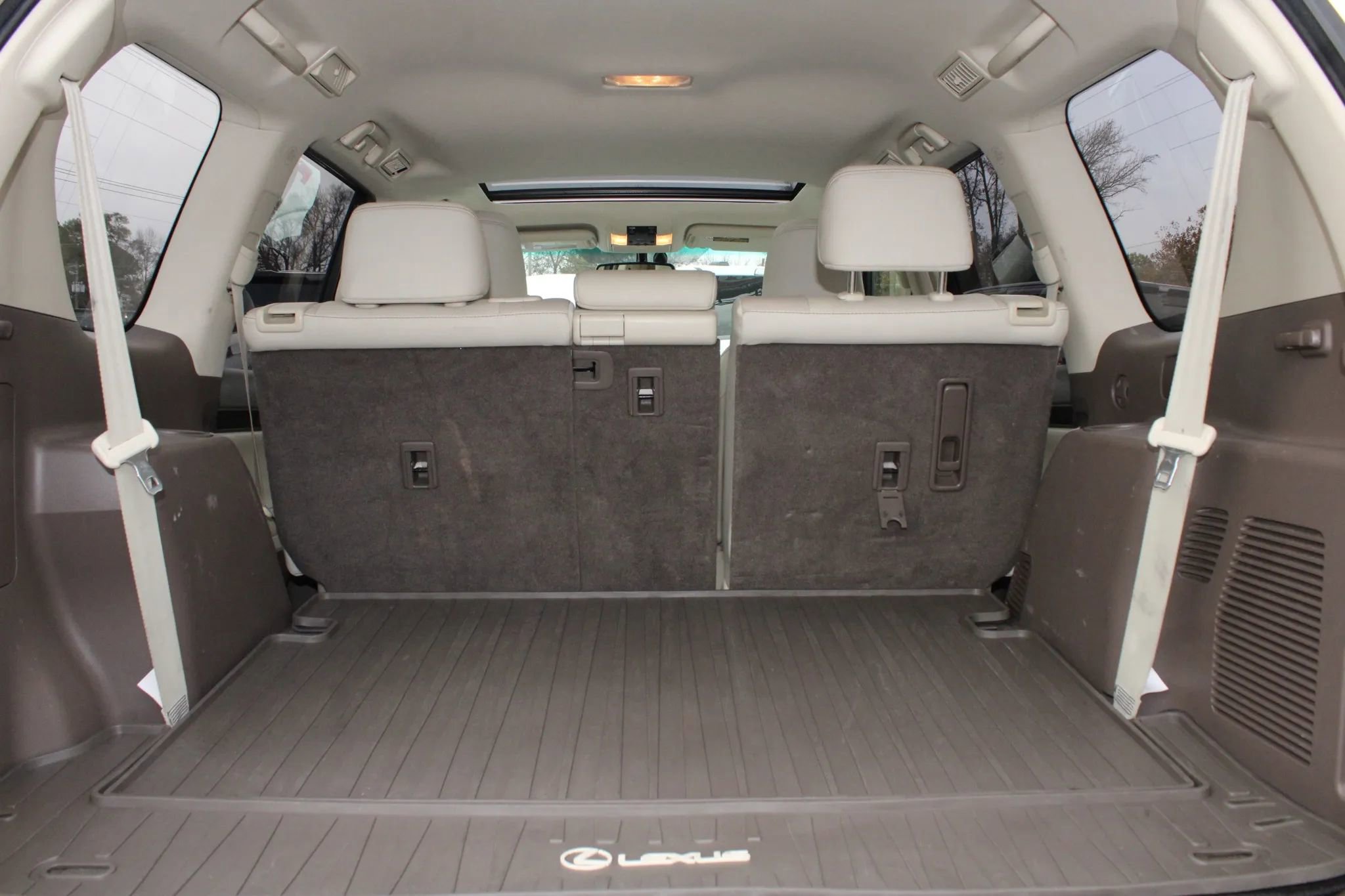 Used 2019 Lexus GX 460 Premium w/ Premium Package image 14