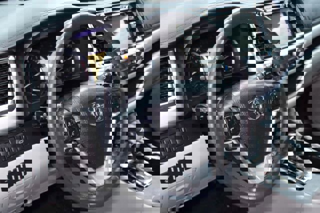 Used 2016 Toyota Highlander Plus image 11