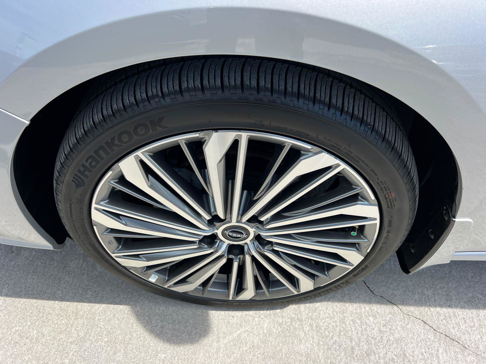 Used 2023 Nissan Altima 2.5 SL AWD/4WD image 11