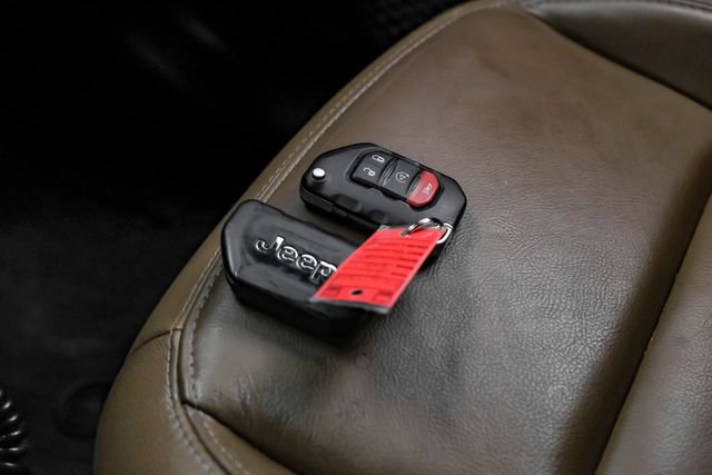 Used 2021 Jeep Wrangler Rubicon AWD/4WD image 43