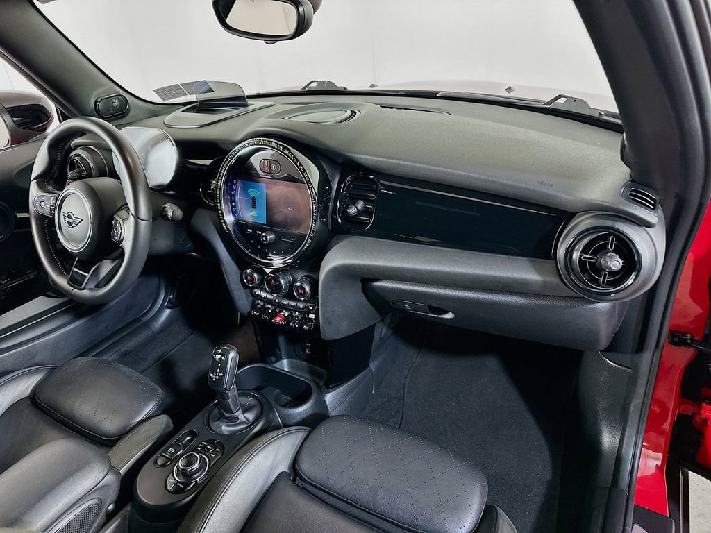 Used 2023 MINI Cooper S w/ Driver Assistance Package image 11