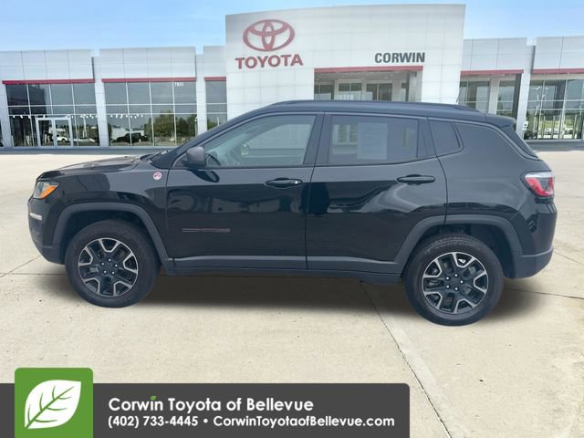 Used 2019 Jeep Compass Trailhawk w/ Cold Weather Group AWD/4WD image 2