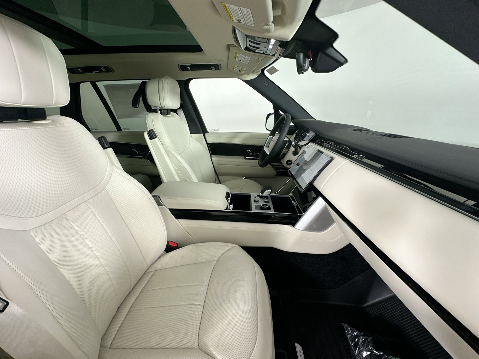 New 2027 Land Rover Range Rover SE AWD/4WD image 47