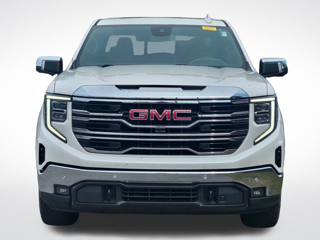 Used 2022 GMC Sierra 1500 SLT w/ SLT Premium Plus Package AWD/4WD image 4