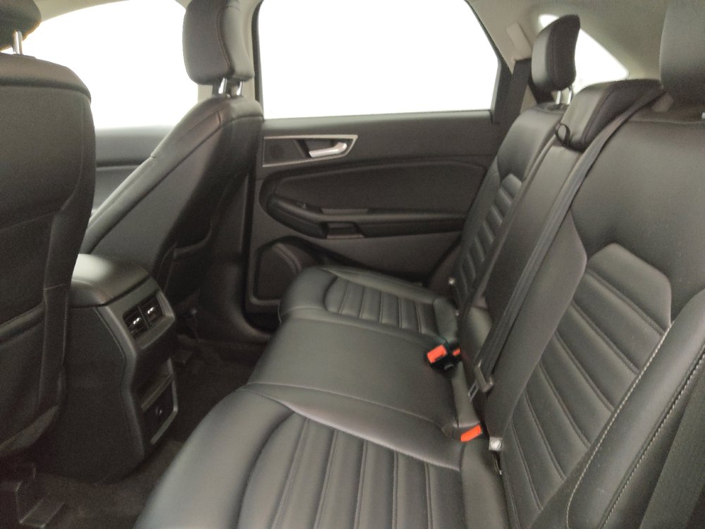 Used 2024 Ford Edge SEL image 18