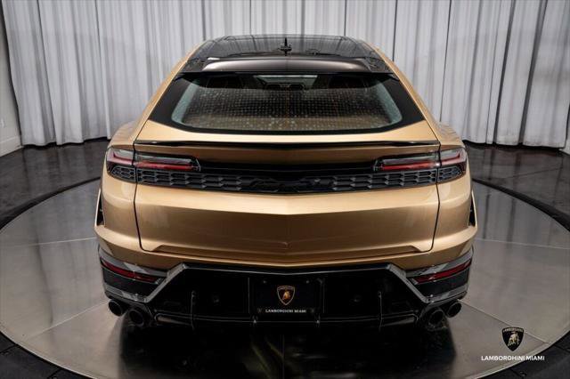 Used 2025 Lamborghini Urus SE AWD/4WD image 15