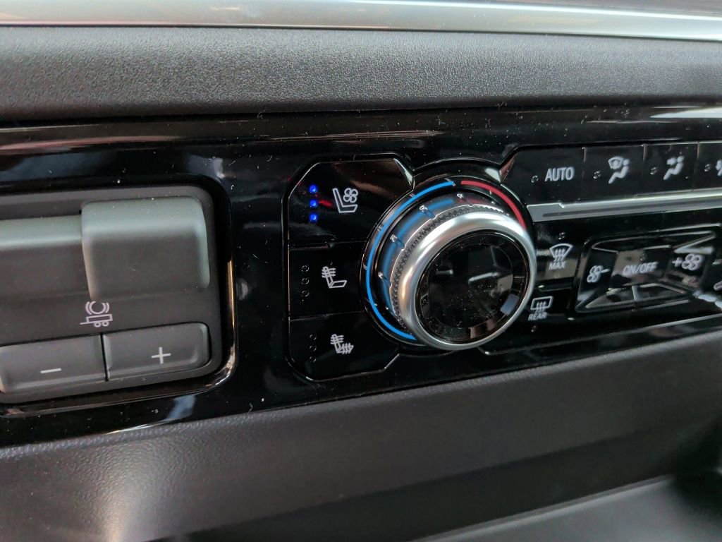 New 2026 GMC Sierra 1500 SLT image 28