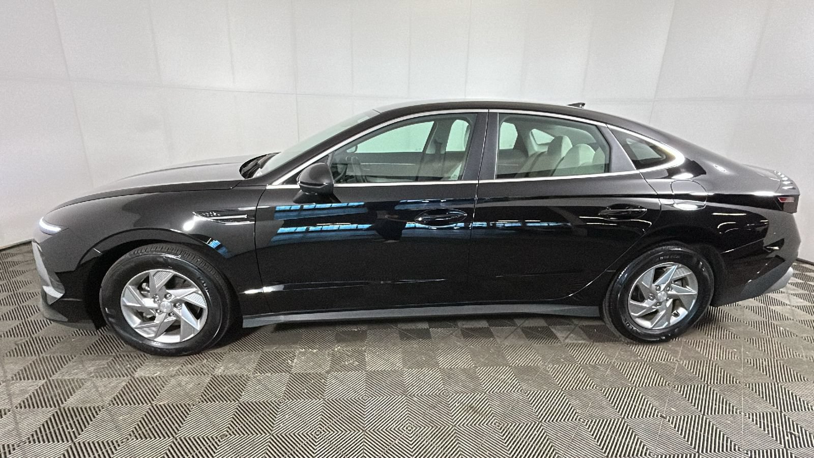 Certified 2026 Hyundai Sonata SE FWD image 7