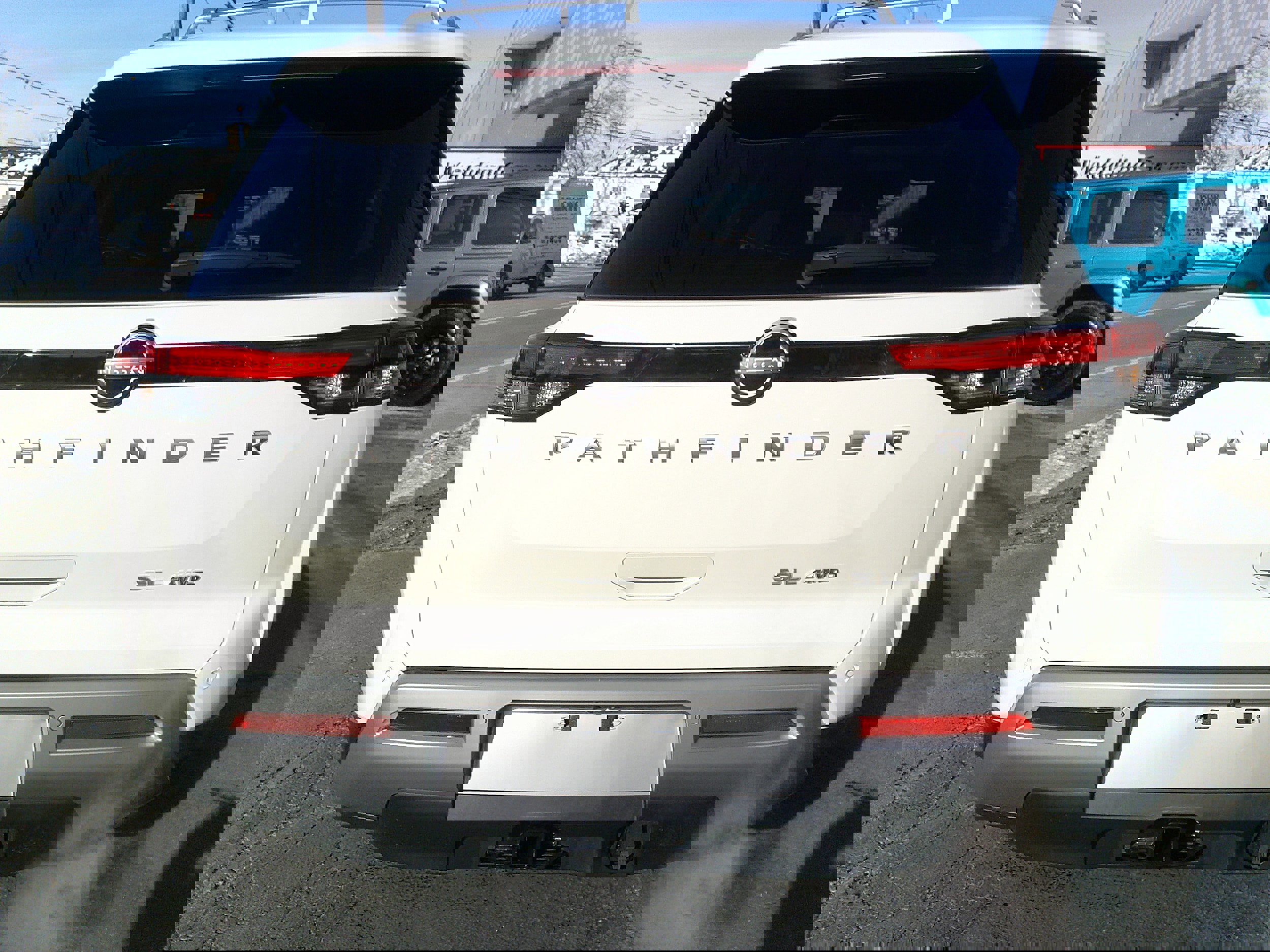 Used 2023 Nissan Pathfinder SL w/ SL Premium Package image 7