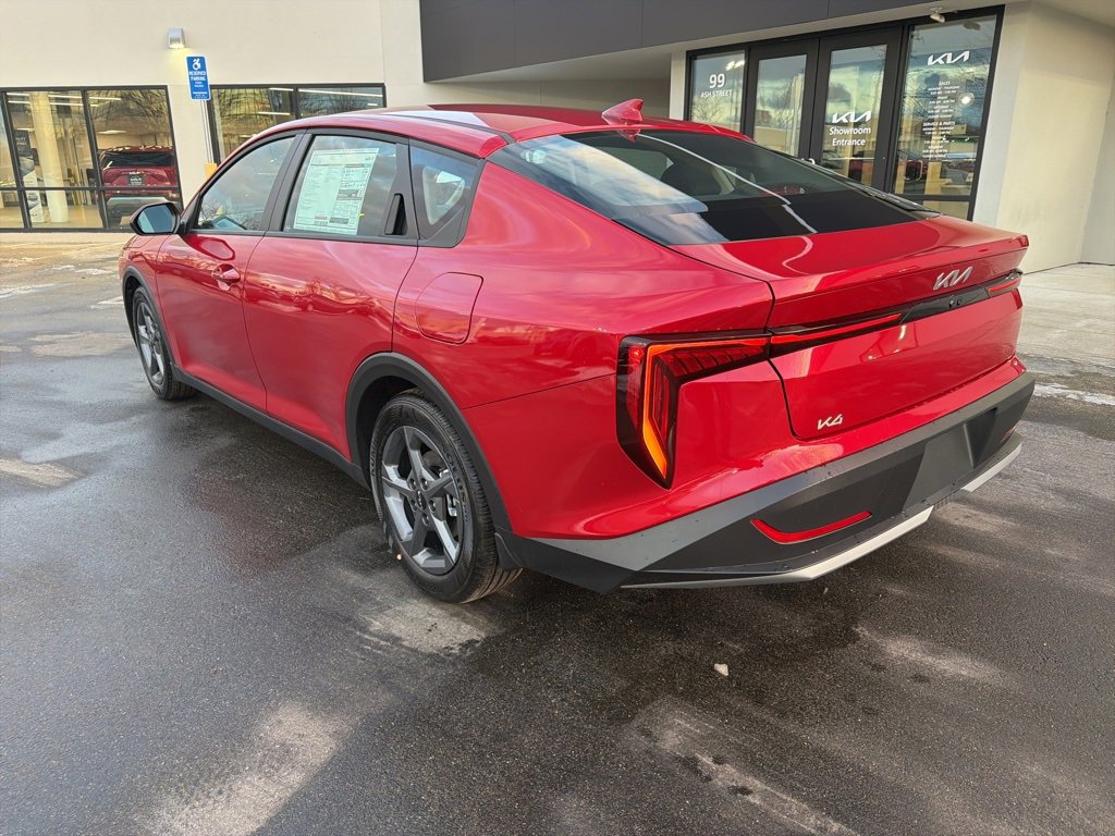 New 2025 Kia K4 LXS image 8