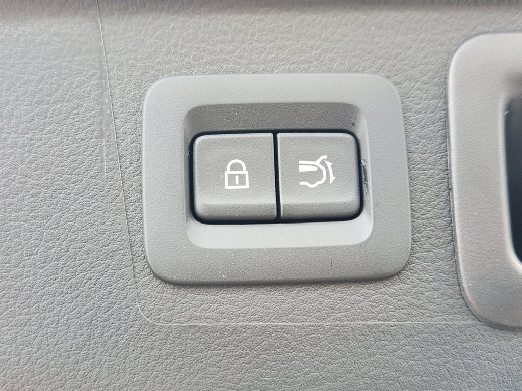 New 2026 MAZDA CX-50 AWD 2.5 Hybrid w/ Cargo Package image 24