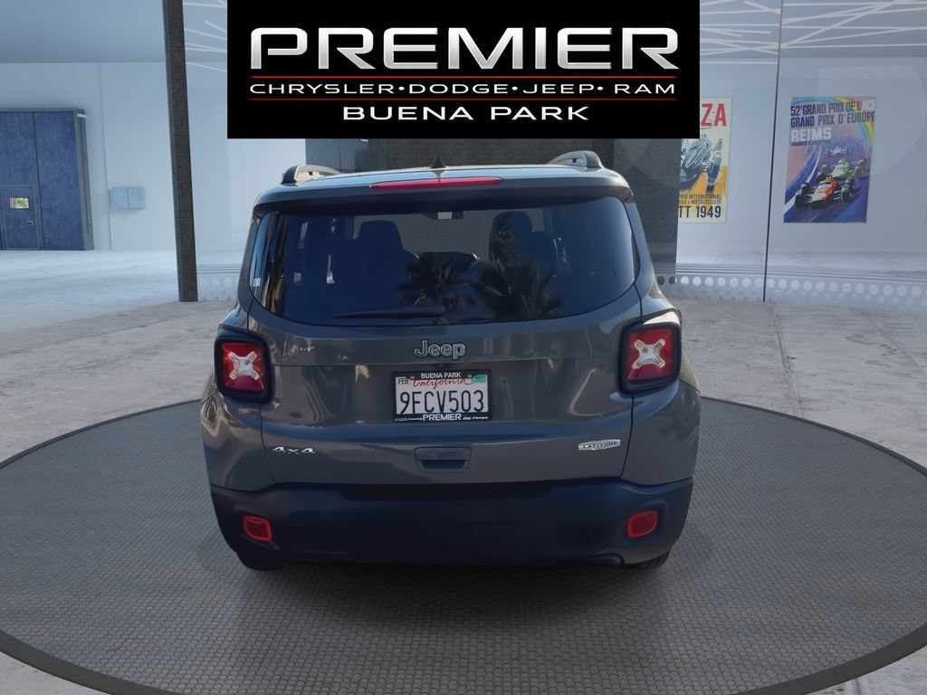 Certified 2022 Jeep Renegade Latitude AWD/4WD image 7